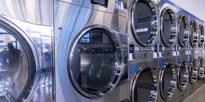 Is a Laundromat a Good Investment? ROI, Costs & Profit Potential