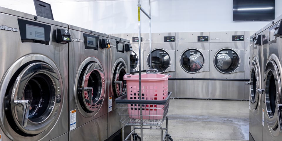 Best Commercial Washers and Dryers for Laundromats: Prepare for a Laundromat Retool
