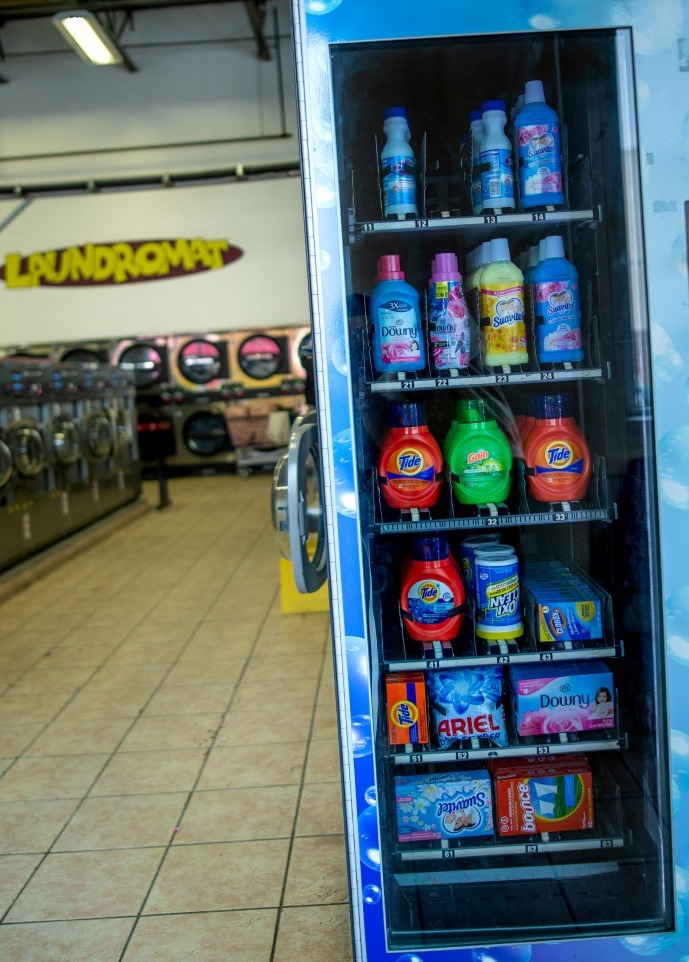 vending-machine-in-laundromat