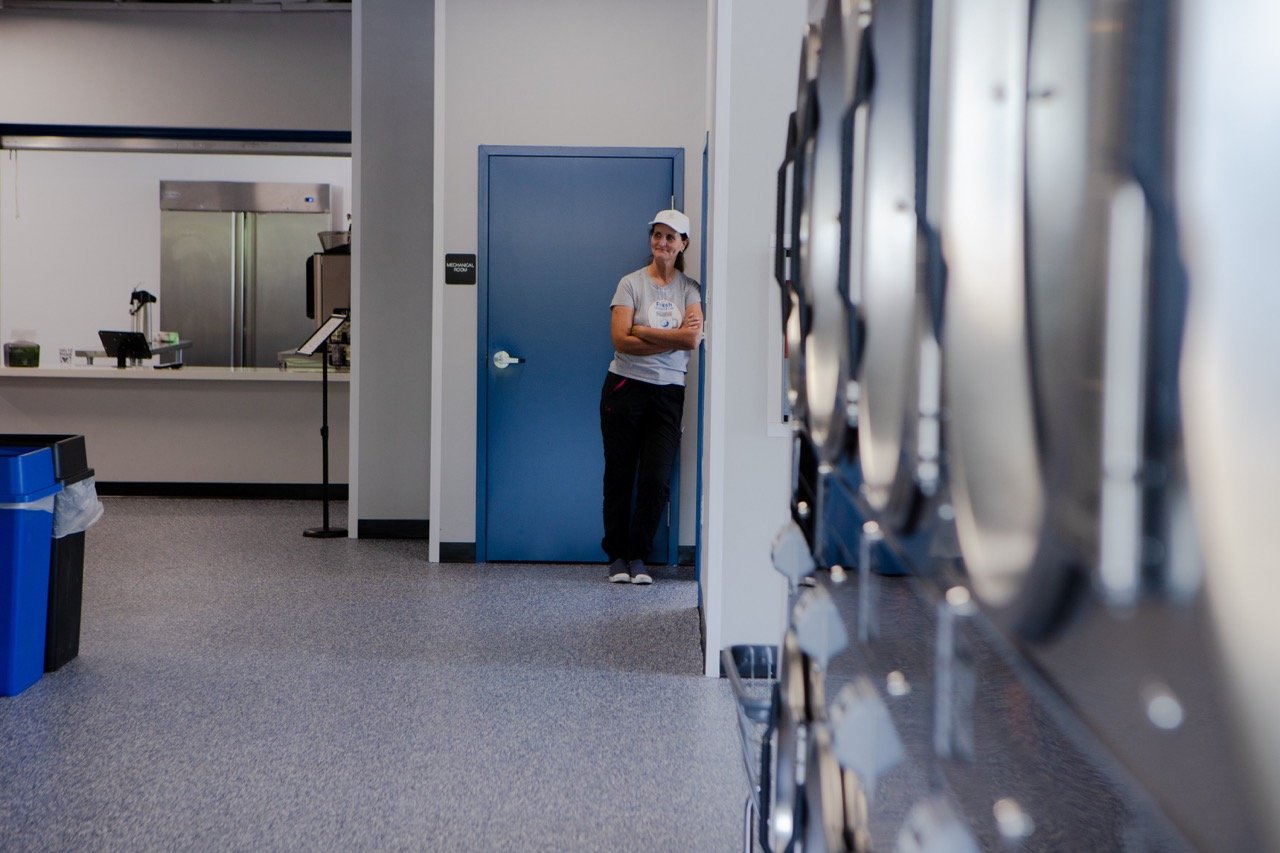 Guide to Owning a Laundromat: Operator’s Path to Laundromat Ownership